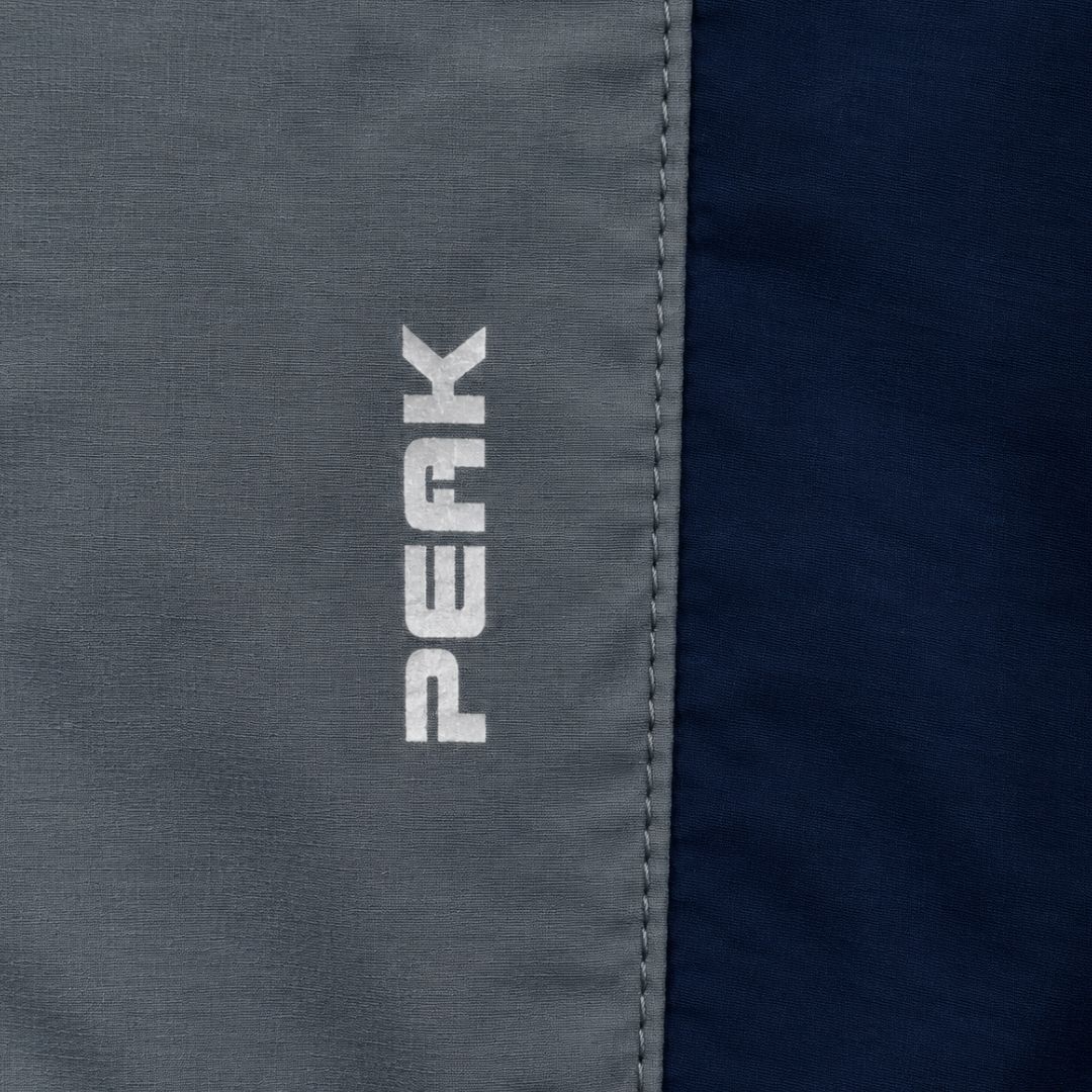 JAKET PEAK